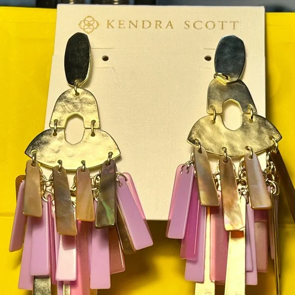 NWOT Kendra Scott Kitty Earrings Pink, Lavender & Pearl Mix Yellow Gold PERFECT! - Picture 4 of 13